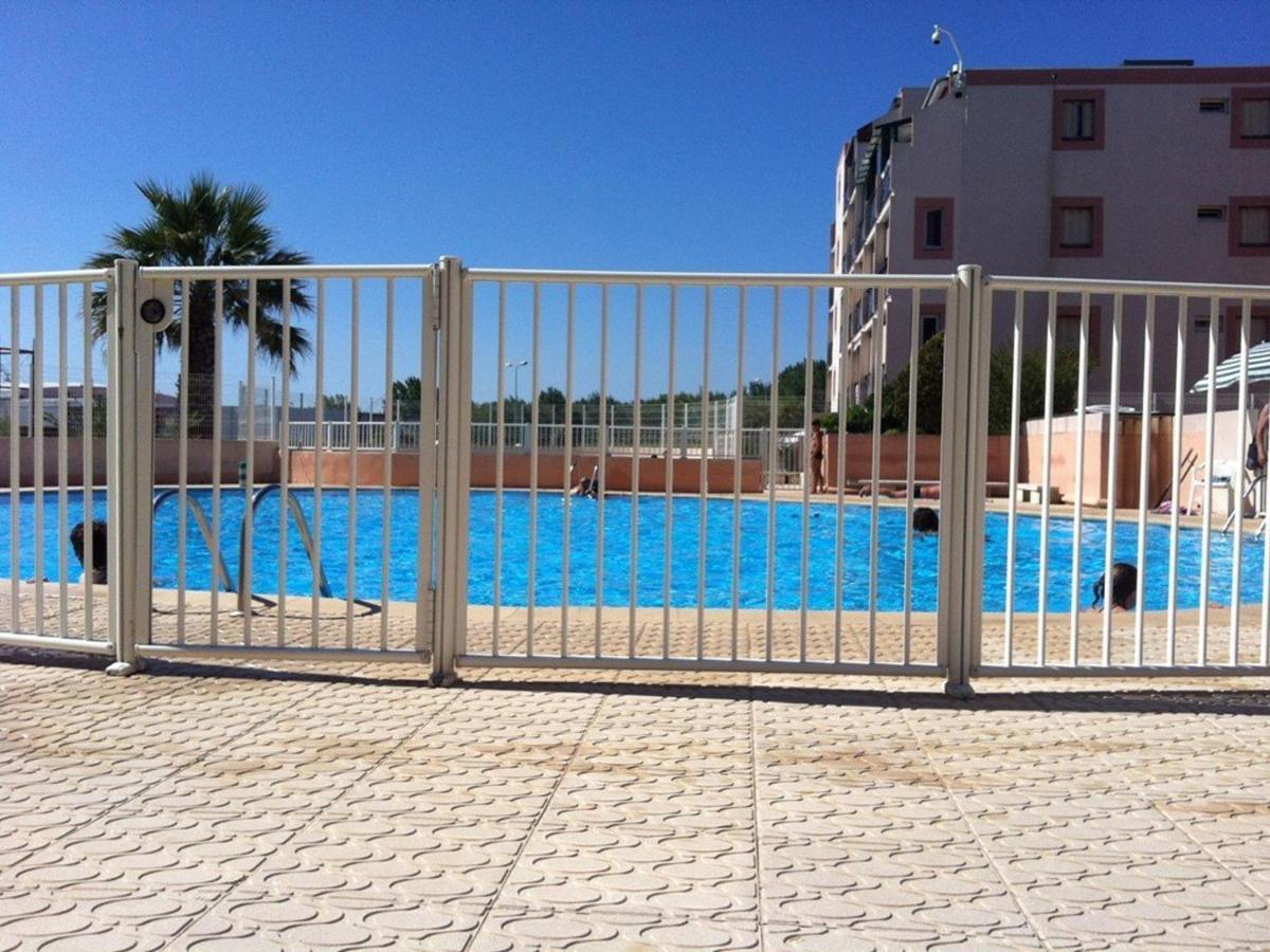 Studio Climatise Double Cabine Avec Piscine Et Parking A 650M De La Plage - Fr-1-307-140 Le Grau-du-Roi Exterior foto